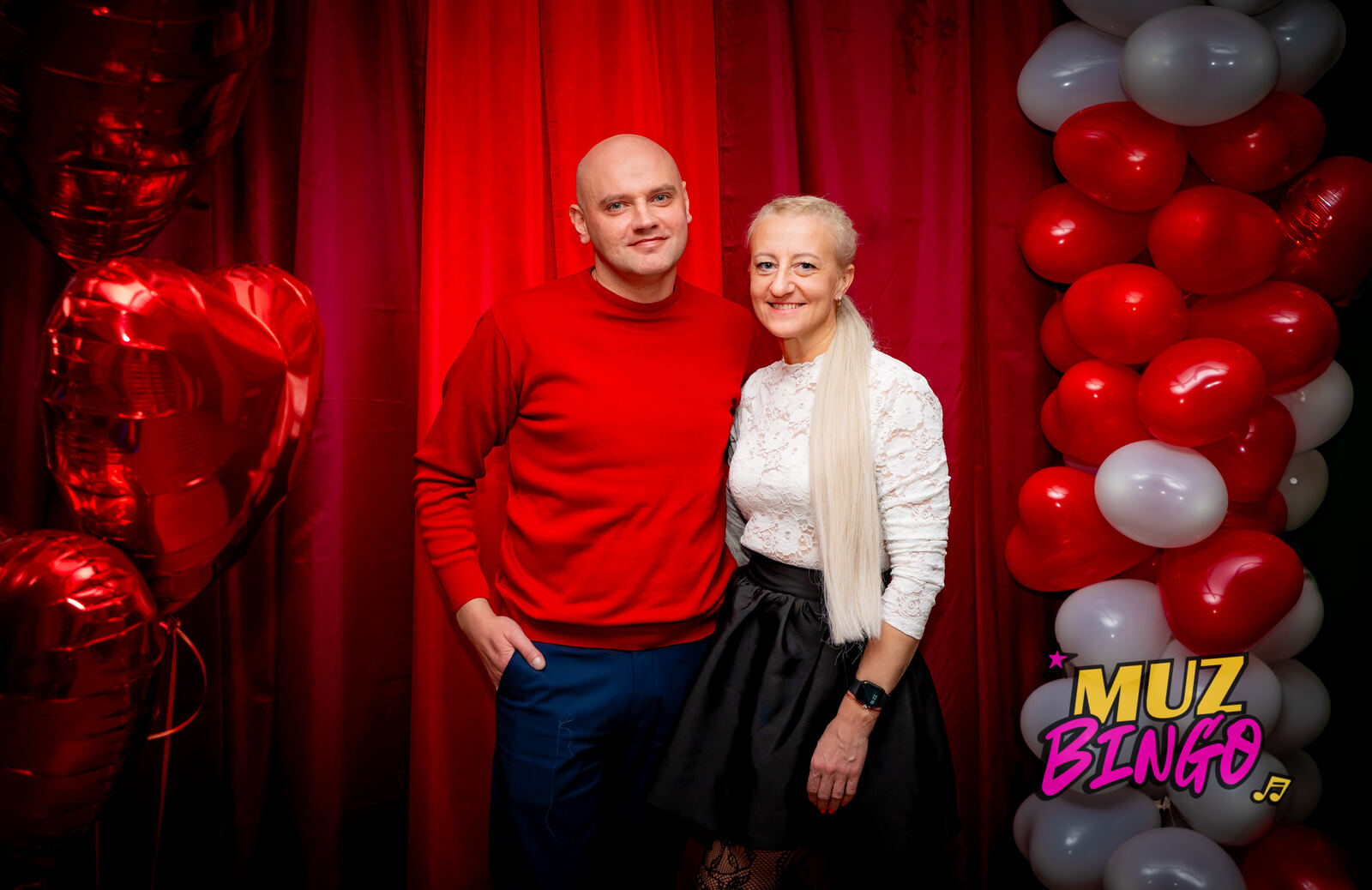 Couple photo at Muzbingo